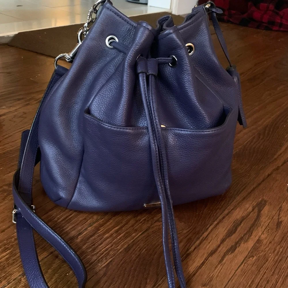 SOLD - COACH Indigo Avery leather drawstring bucket bag - Picture 3 of 12